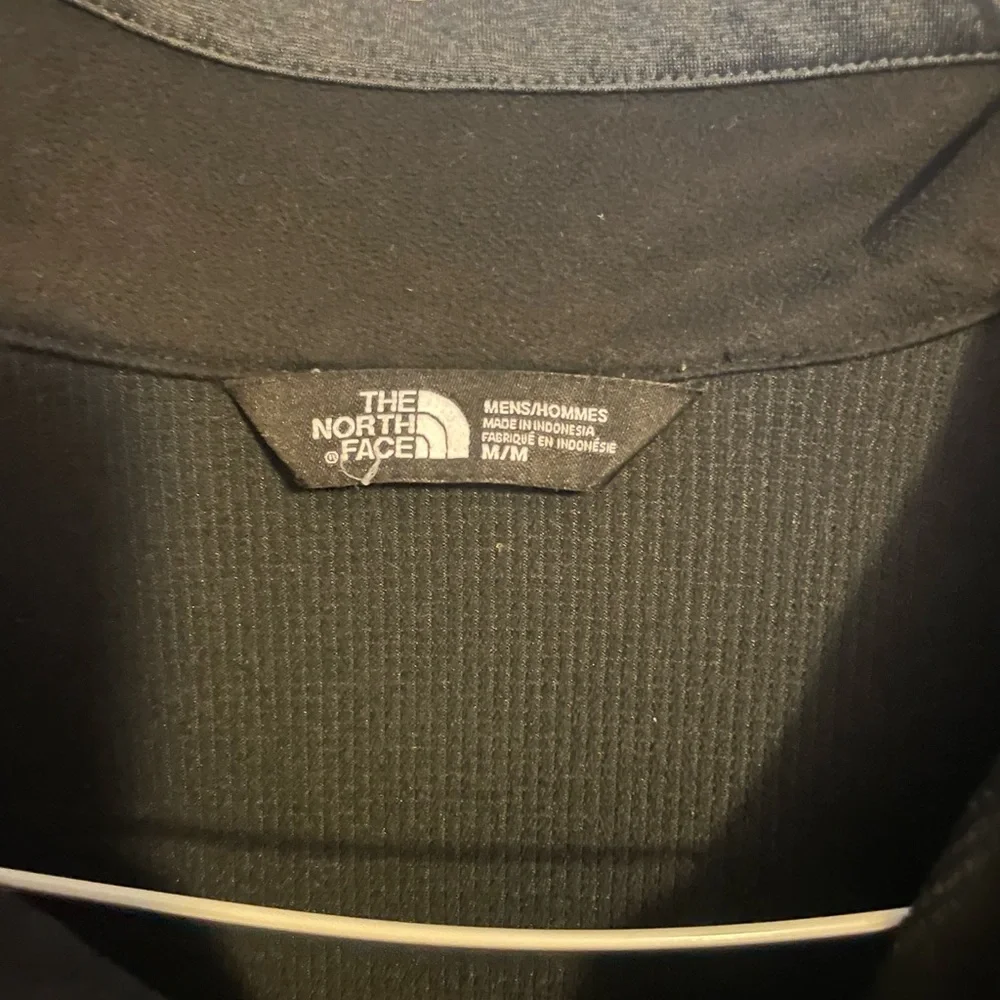 The North Face Men's Dark Gray Performance Windwall Jacket Size Medium